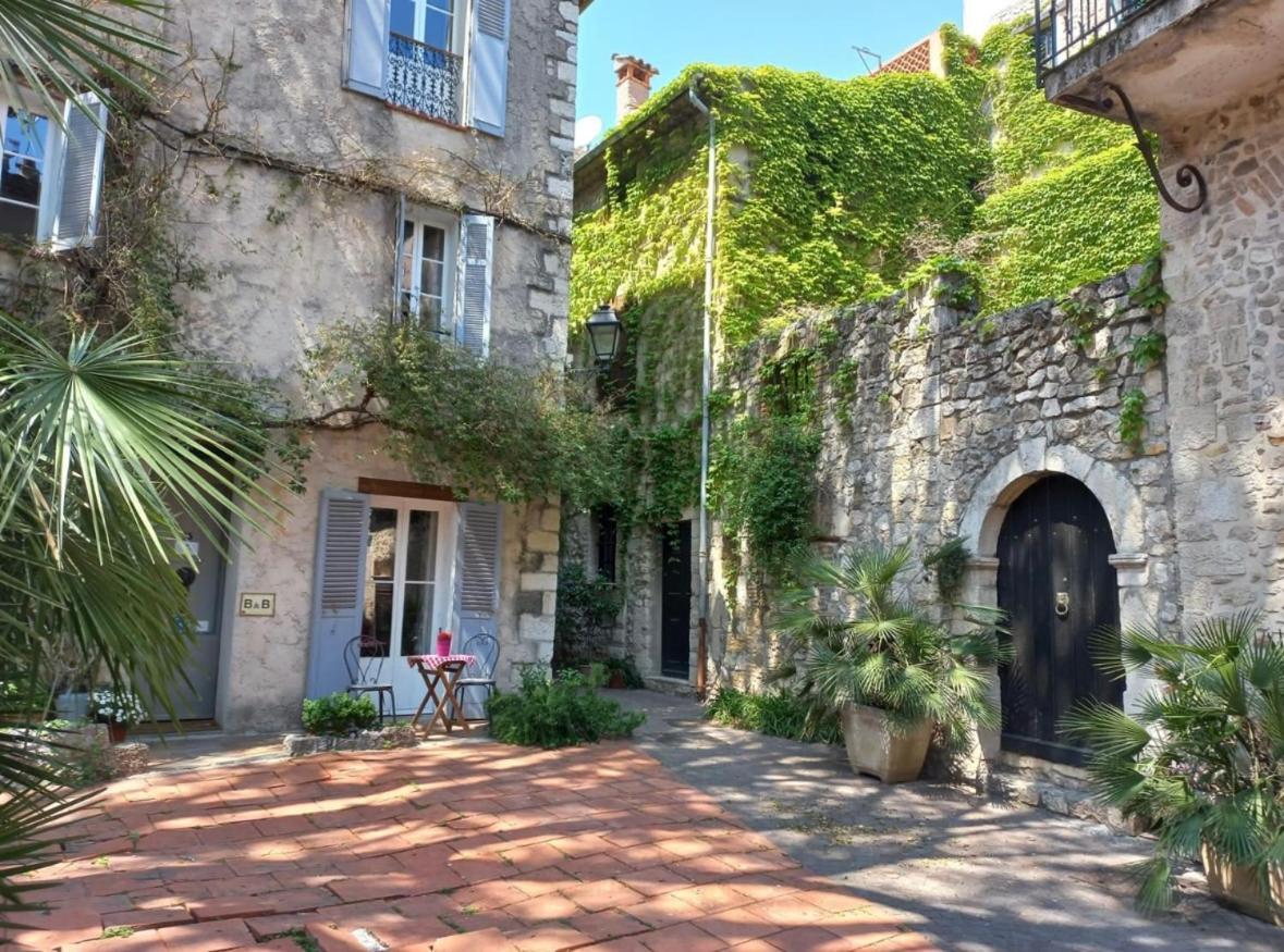 Studio Au Coeur Du Vieil Antibes Ngoại thất bức ảnh